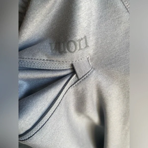 Gray Jogger Pants with Zipper Pocket men’s size medium Vuori - Picture 3 of 3